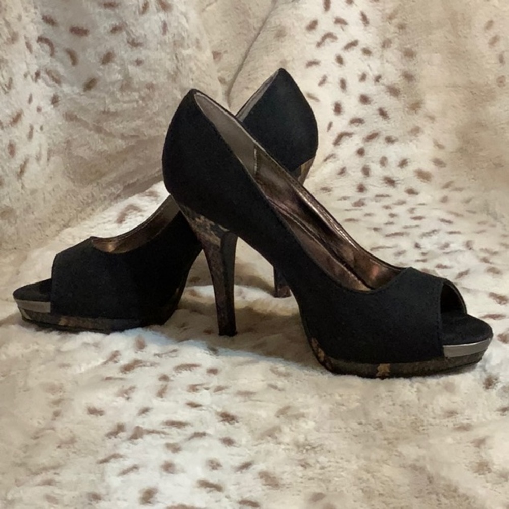 Women's Black Patent Leather Peep-toe Platform Shoe, Stiletto Heel Pump (7 1/2)